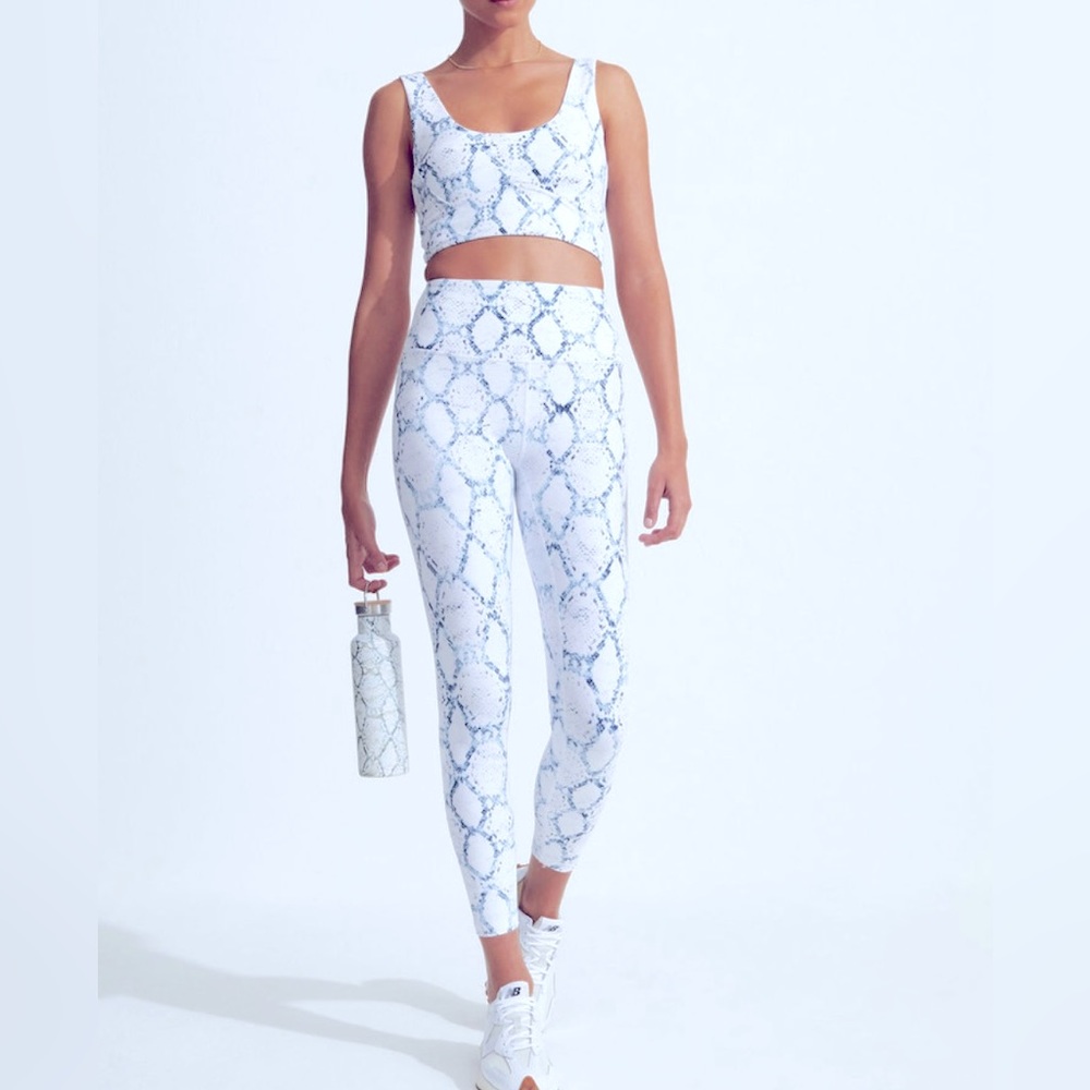 Varley Let’s Go High 26” Leggings In White Snake Print Size Small
